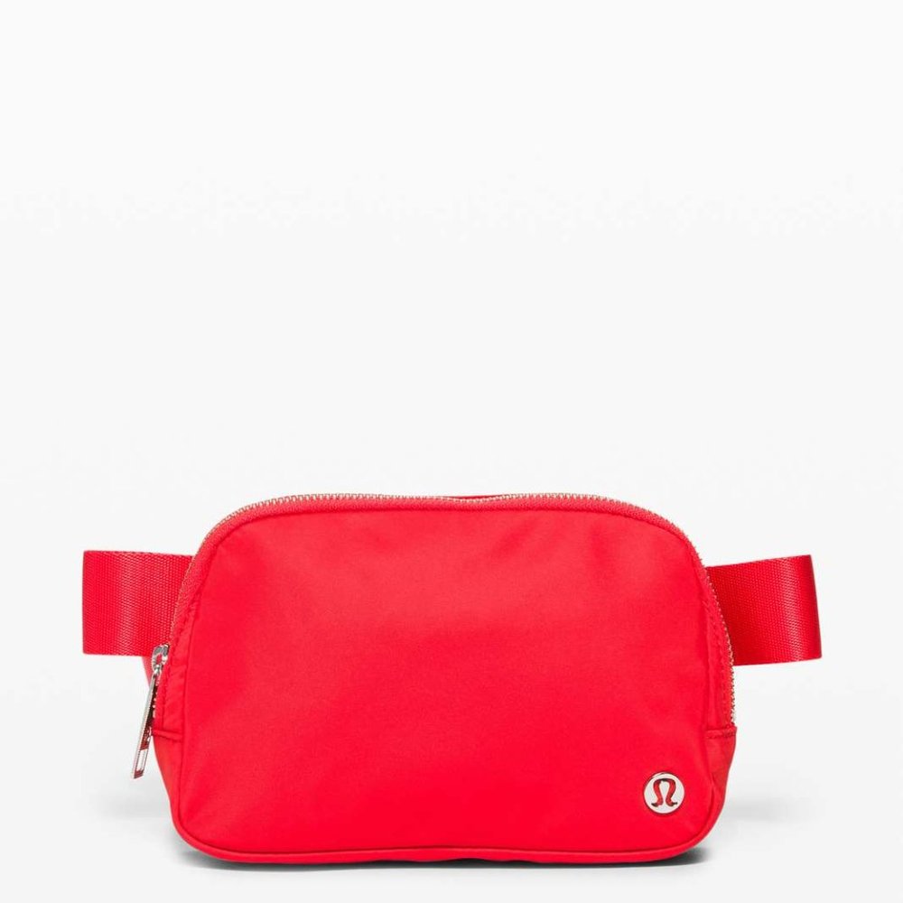 🌹 Lululemon Everywhere Belt Bag Carnation Red - NWT 🌹